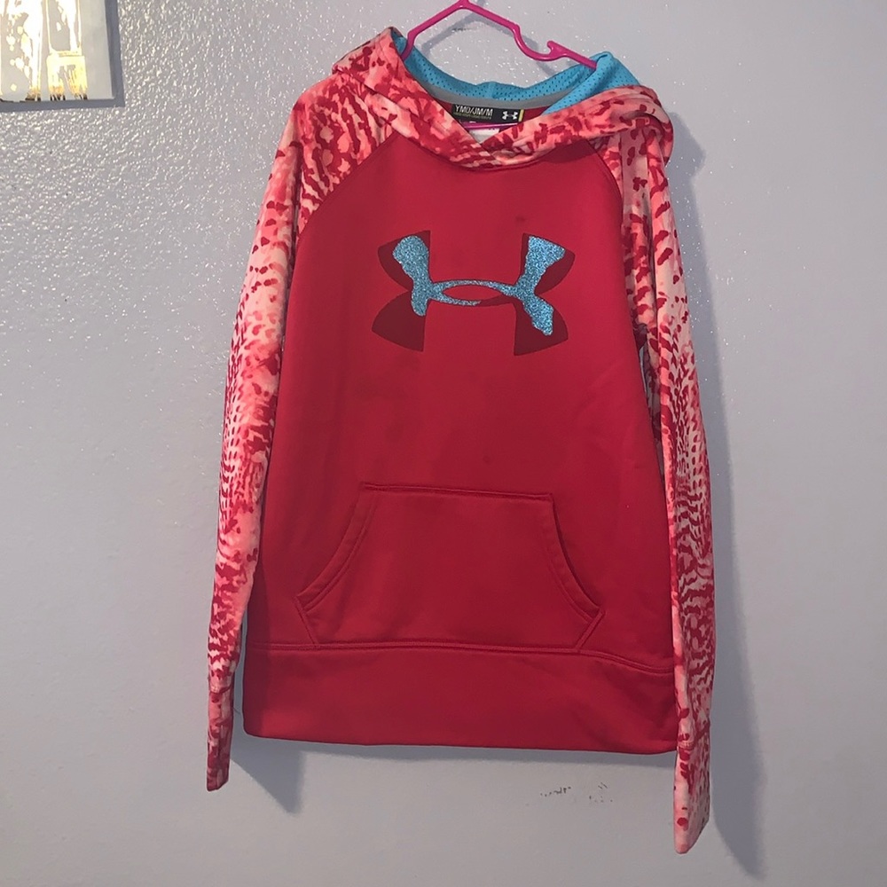 Under Armour Youth medium loose fit athletic hoodie